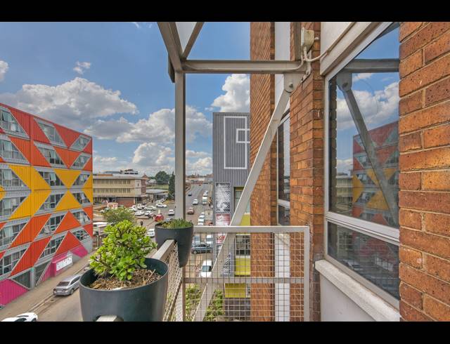0.5 BEDROOM APARTMENT FOR SALE IN MABONENG